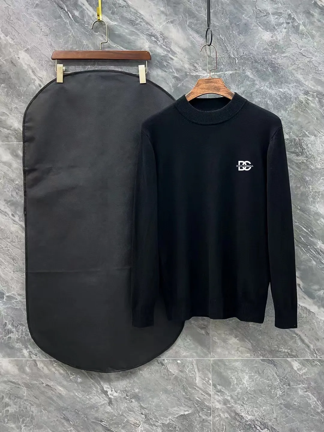 DG 3 Same Style LOGO Premium Series Premium Factory Quality 、 、 ： Black White Sizes：M L XL 2XL 3XL
